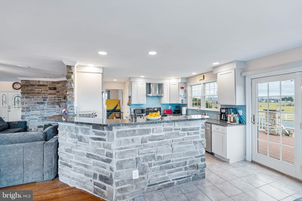 11624 HAUGHS CHURCH ROAD, KEYMAR, MD 21757