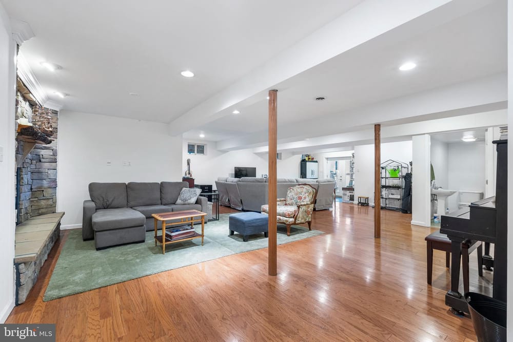 11624 HAUGHS CHURCH ROAD, KEYMAR, MD 21757