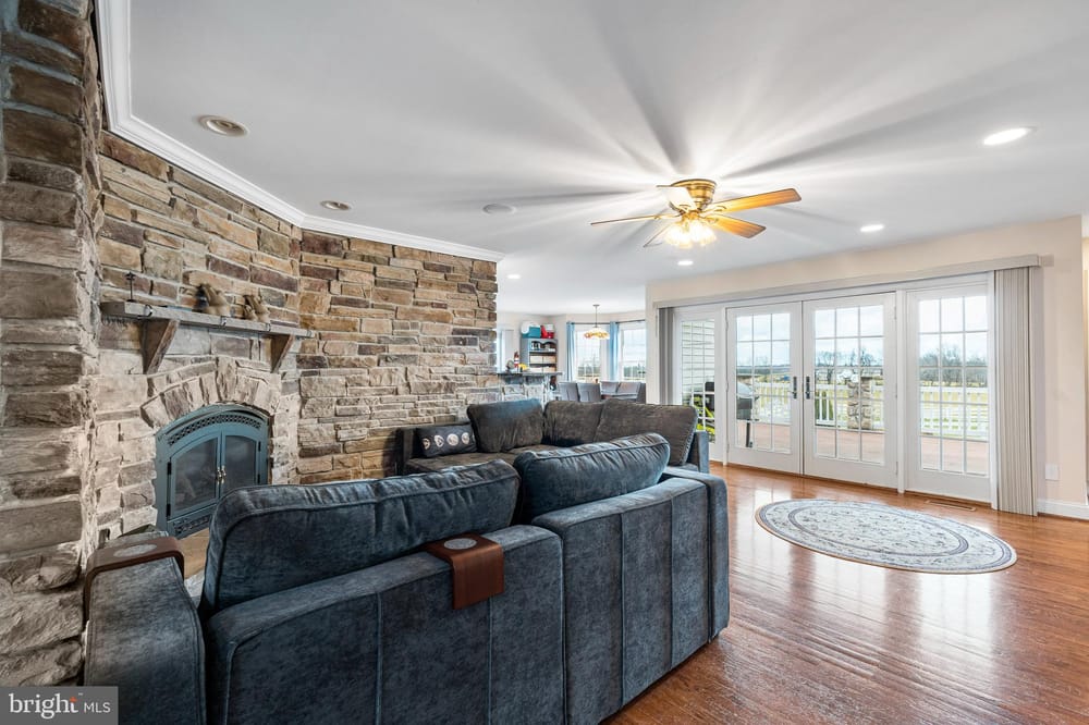 11624 HAUGHS CHURCH ROAD, KEYMAR, MD 21757