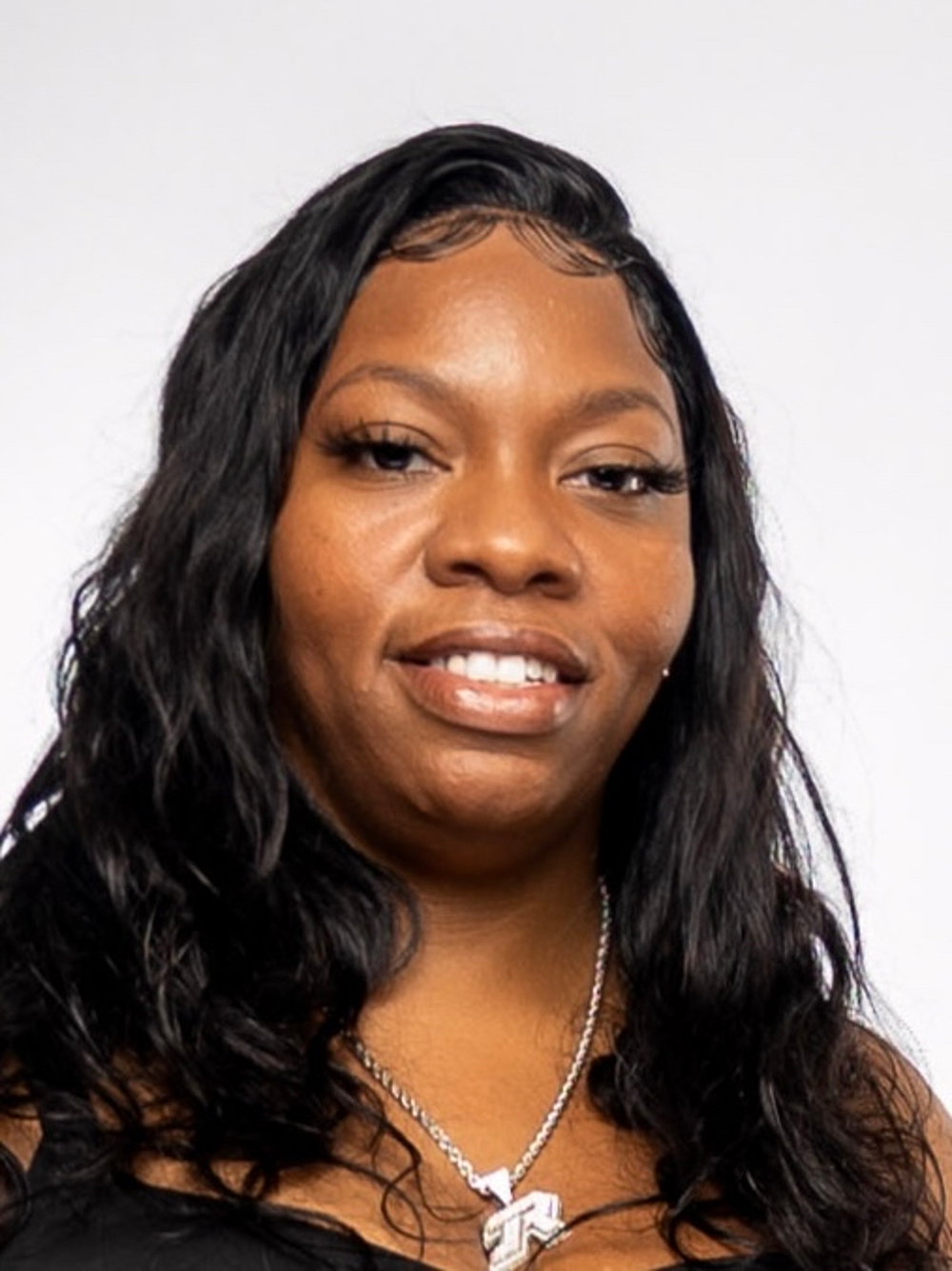 Your trusted real estate expert. Whether buying or selling, let's make